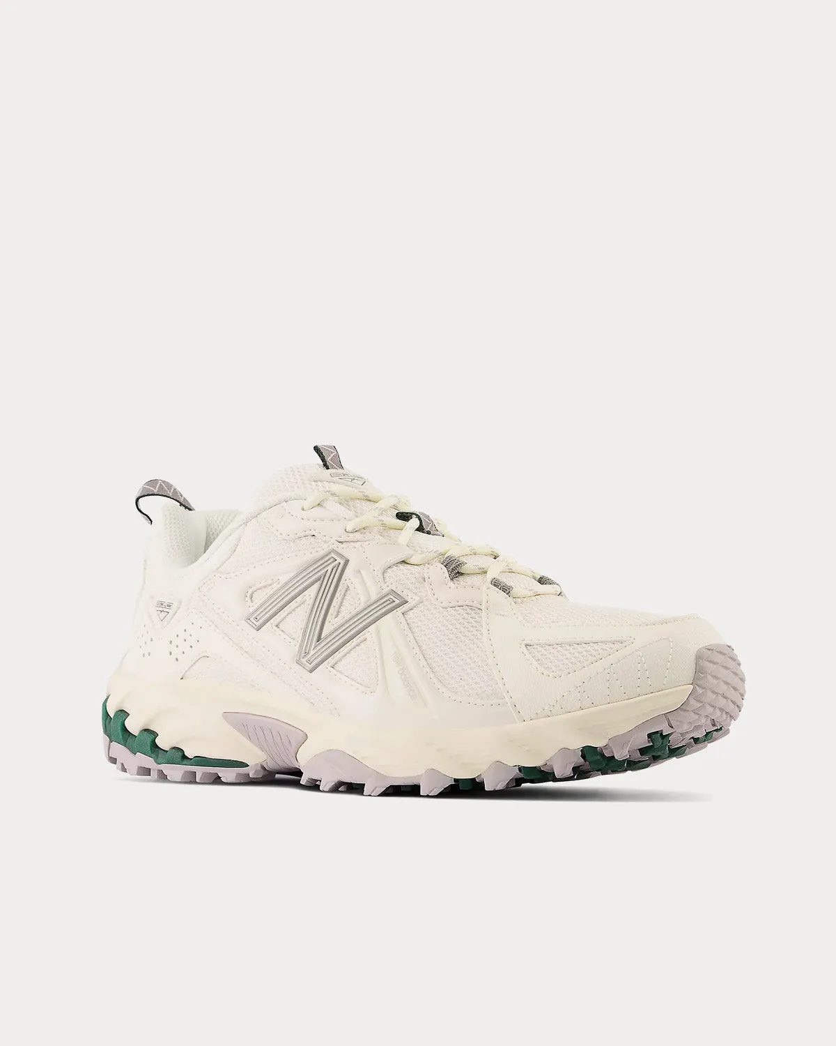 610v1 Angora / Sea Salt / Nghtwatch Green Low Top Sneakers