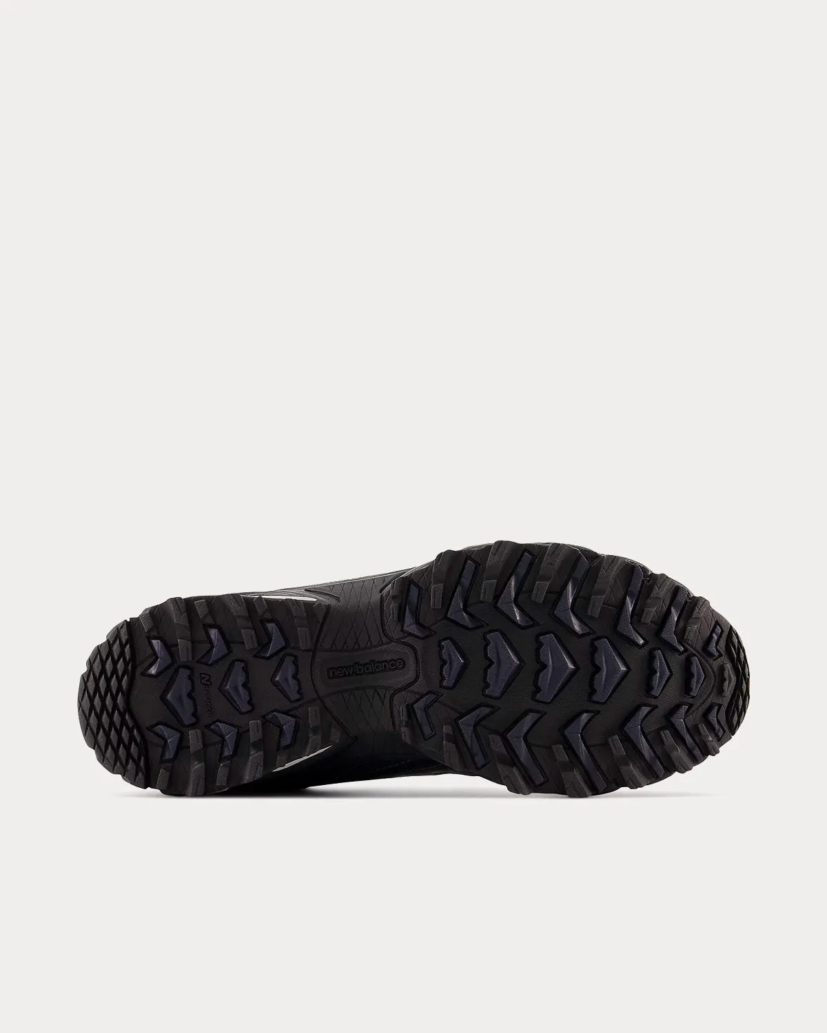 610v1 Black / Phantom / Classic Black Low Top Sneakers