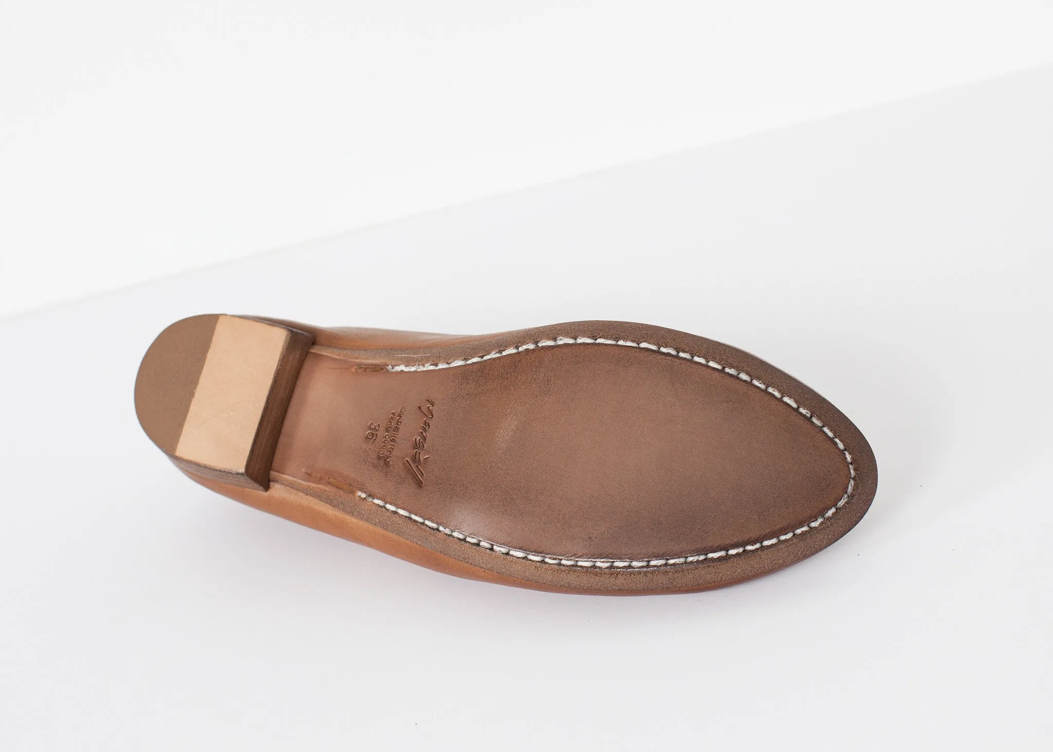 Basic Loafer - A Stylish and Fashionable Choice