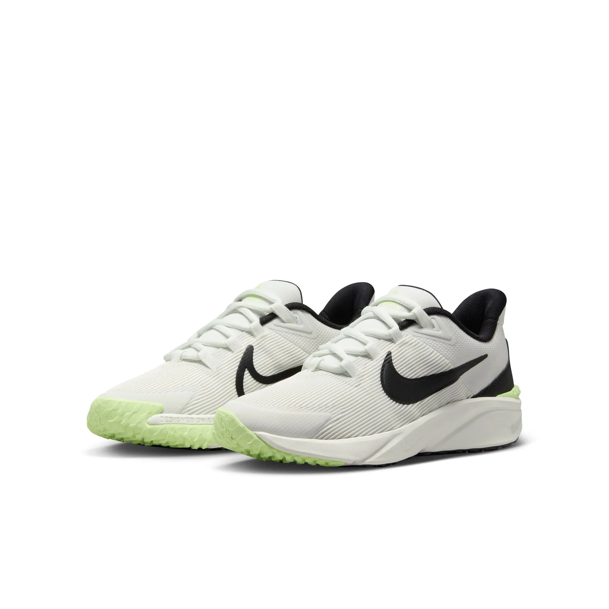 Boys' Nike Youth Star Runner 4