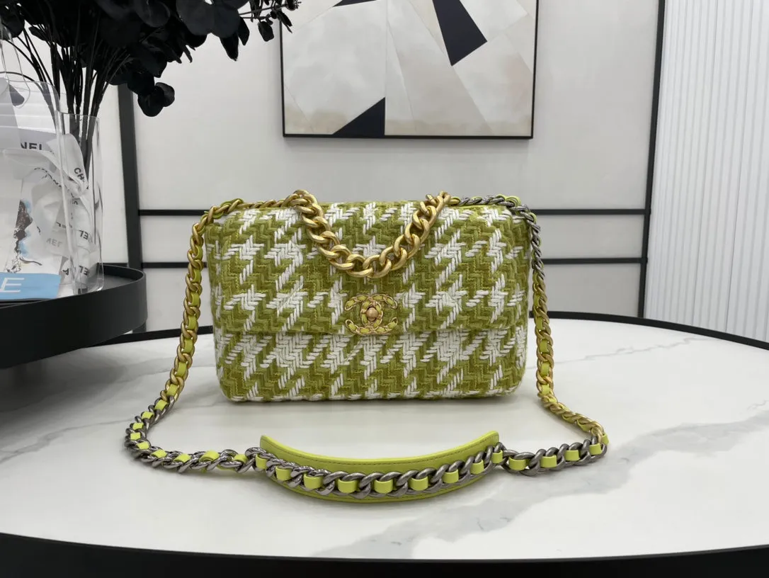 CHL 19 Large Handbag Gold Hardware Green For Women, Women&#8217;s Handbags, Shoulder Bags 11.8in/30cm