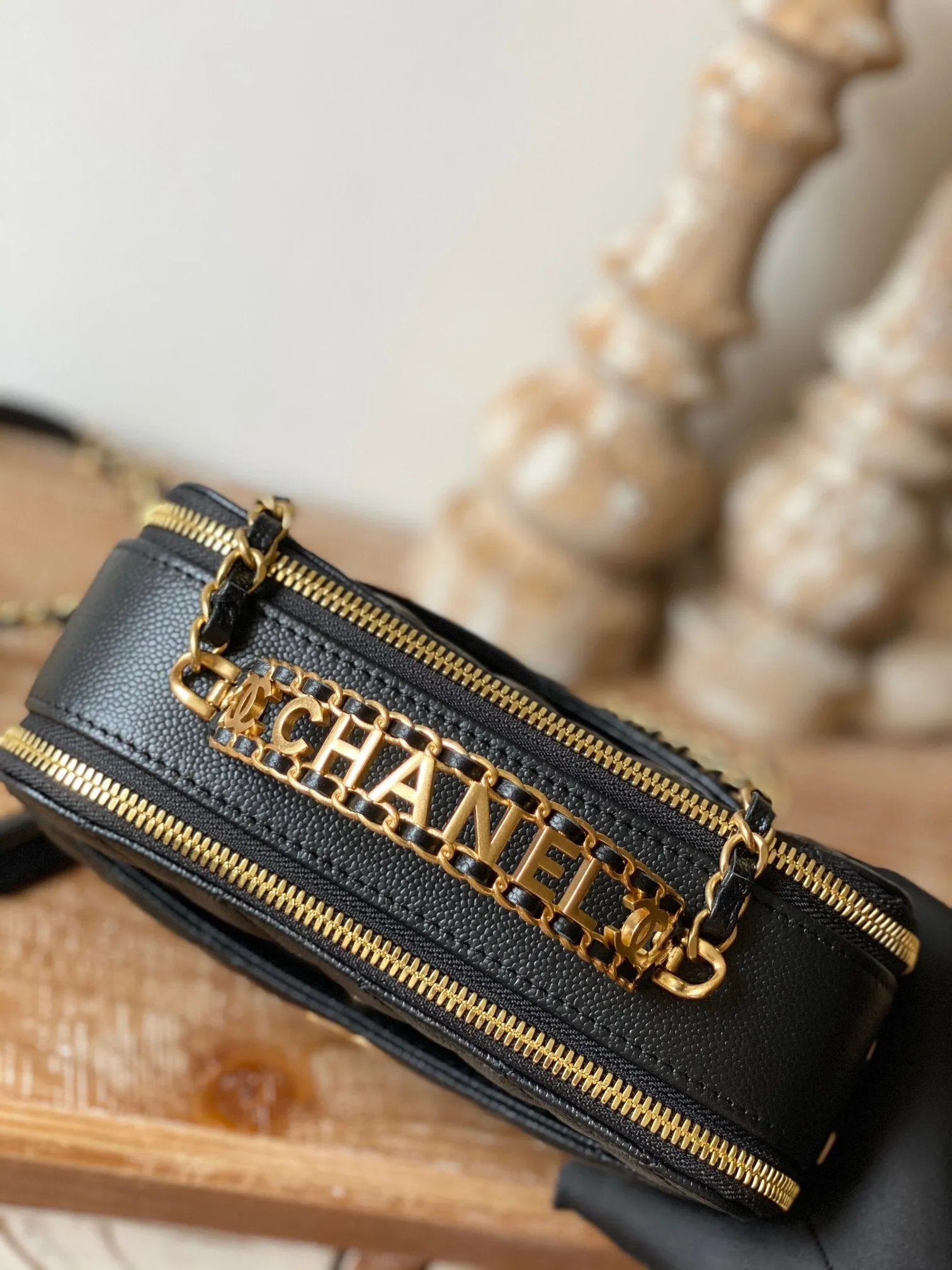 CHL Small Vanity Case Gold Hardware Black For Women, Women&#8217;s Handbags, Shoulder Bags 5.9in/15cm AS3228 B08008 94305