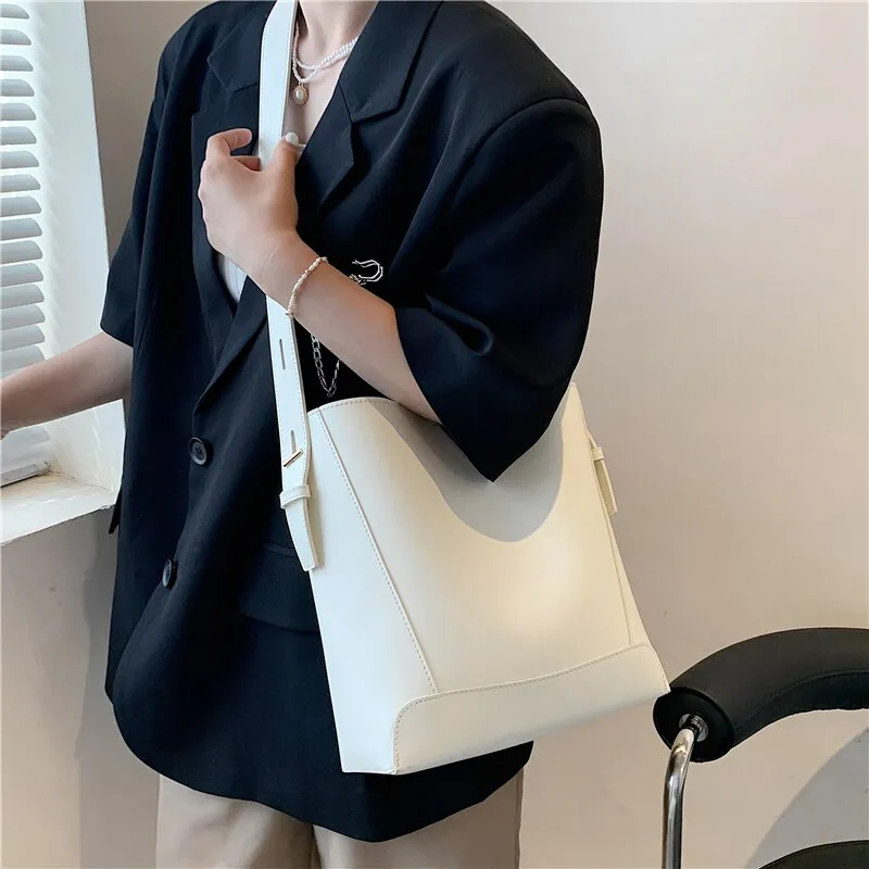 Christmas Gift Burminsa Wide Strap Soft Bucket Crossbody Shoulder Bags For Women Brand Designer Solid Color Large Capacity Ladies Handbags 2021