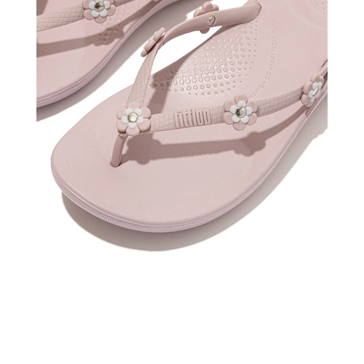 iQUSHION Flower-Stud Flip-Flops