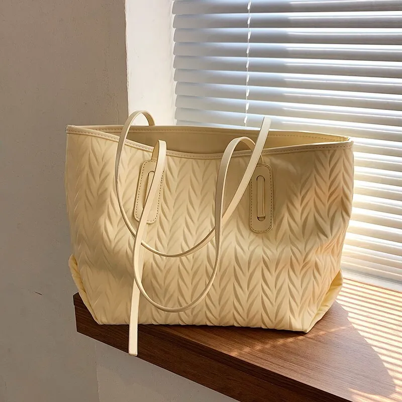 Large-Capacity Black Bag Handbags Women's Bag LEFTSIDE Winter  Fashion New Style Fashion All-Match Simple Shoulder Bag Tote Bag