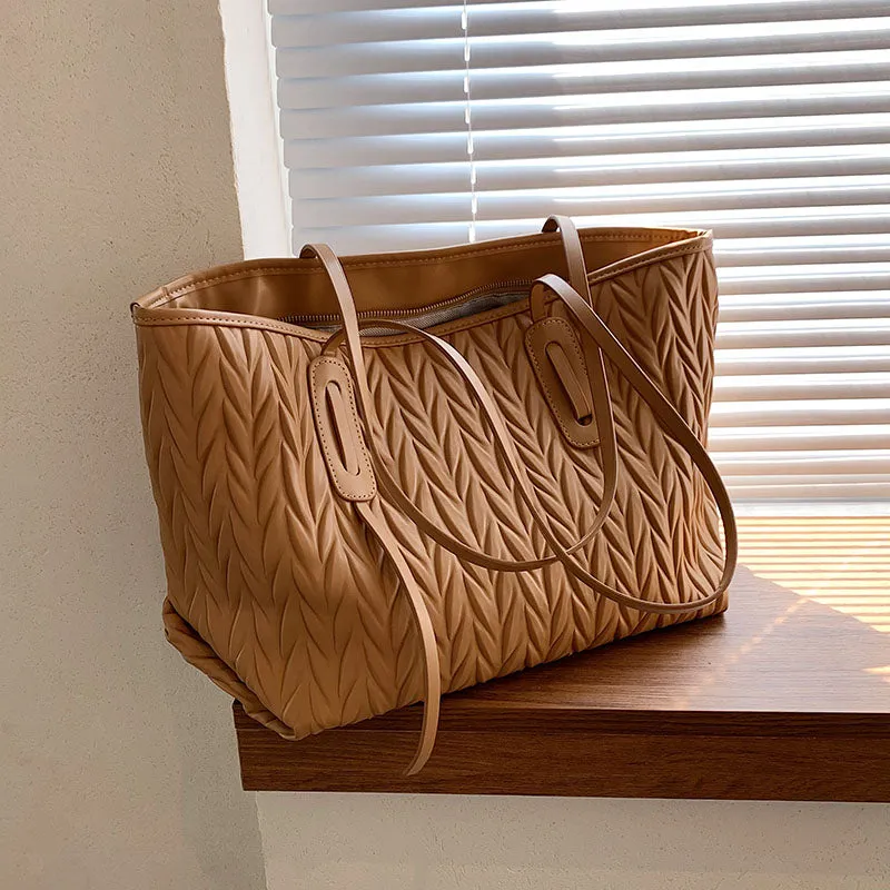 Large-Capacity Black Bag Handbags Women's Bag LEFTSIDE Winter  Fashion New Style Fashion All-Match Simple Shoulder Bag Tote Bag