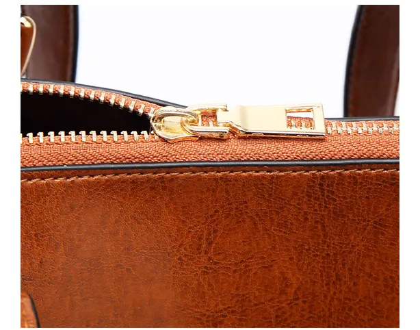 Women’s Oil Wax Large Capacity Shoulder Bag